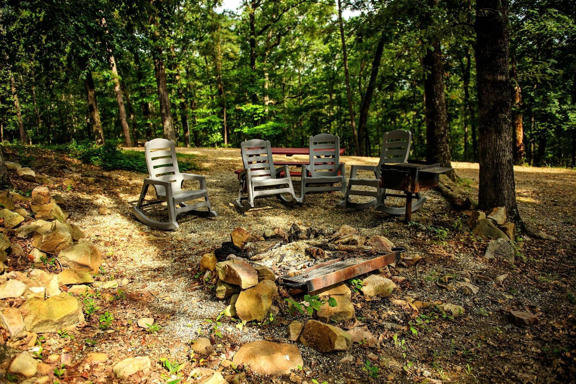 The Codex - Parker Creek Bend Cabins Murfreesboro Dış mekan fotoğraf